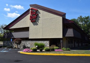 Red Roof Inn Utica
