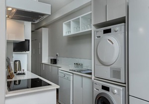 Regency 1 Bedroom Executive Apartment Menlyn