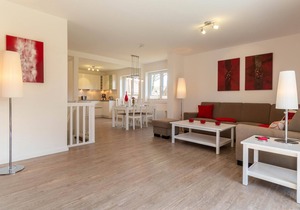 "Relaxation and adventure in a charming vacation apartment by the North Sea!"