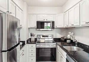 Renovated and spacious 2bd - oceanfront resort