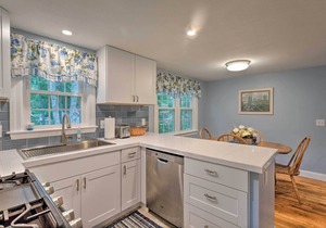 Renovated Cape Cod Home: Walk to Beach & Downtown!