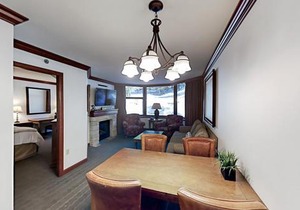 Resort at Squaw Creek's 319