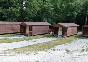 River Forge Cabin 53 - Cozy and Rustic 1 Bedroom Cabin - Creek Front