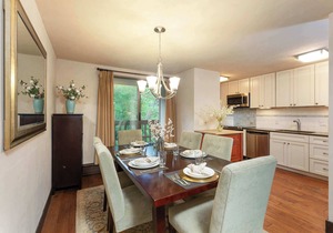 Riverfront 2 BR - Steps to Gondola & Town!