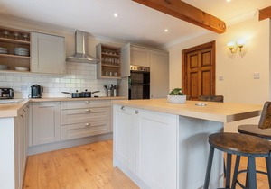 Riverside Cottage-UK41439