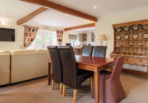 Riverside Cottage-UK41439