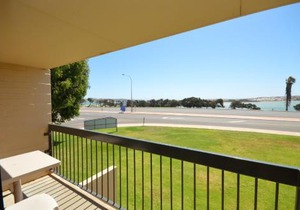 Riverview Holiday Apartment 25 - Kalbarri, WA