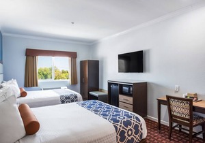 Rodeway Inn & Suites Pasadena