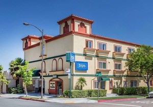 Rodeway Inn & Suites Pasadena