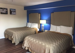Rodeway Inn and Suites Bakersfield
