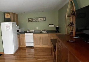 Romantic, Large Studio with Rustic Queen Size Bed and Decor