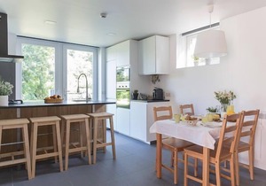 Roof Houses for 4 people