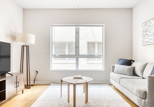 Roomy Downtown 2BR w/ Pool, W/D & Gym, near 7th St Metro, by Blueground