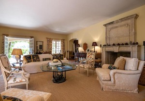 Roquefort-les-Pins Villa Sleeps 8 Pool Air Con WiFi