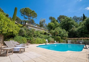 Roquefort-les-Pins Villa Sleeps 8 Pool Air Con WiFi