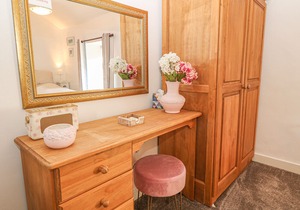 Royal Oak Cottage, AMLWCH PORT