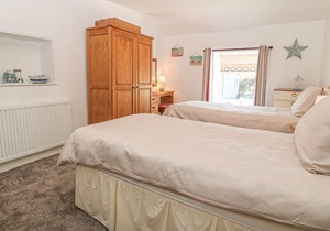 Royal Oak Cottage, AMLWCH PORT