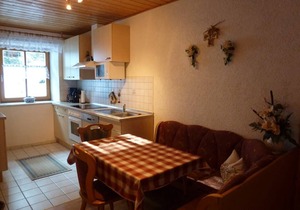 Ruhige Ferienwohnung (80qm) mit Terrasse zum Garten