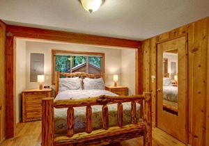 Rustic River Paradise - One Bedroom Cabin