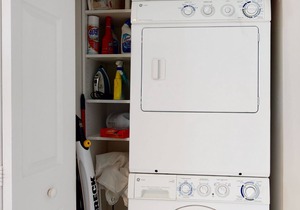 Salt Meadows Townhouse w/ Shared Pool & Free WiFi - Walk to the Beach!