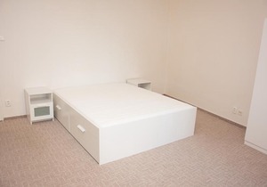 Samostatný pokoj blízko centra , hned na metru Anděl