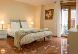 San Isidoro Cathedral Deluxe by Valcambre