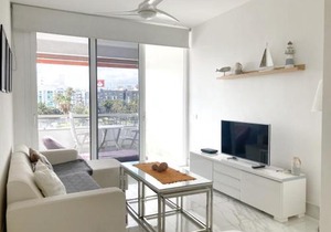 Santa Catalina Beach Flat by Canary365