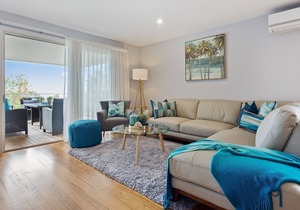 Sapphire Shores - Stunning coastal home -2+ nights