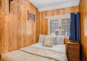 Scott's Twin Lakes Resort - Cabin 2