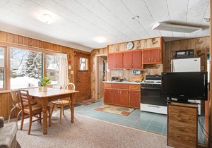 Scott's Twin Lakes Resort - Cabin 6