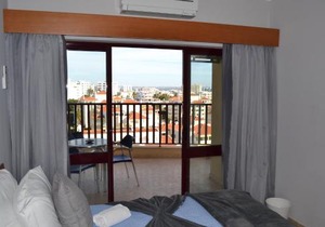 Sea Top Flat IV
