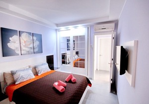 Sea view apartment in the center of Las Americas