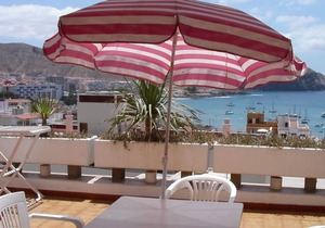 Sea view apartment / large balcony