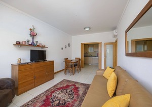 Sea View Apartment with Beach Access in Quinta da Barracuda Gated Condominium