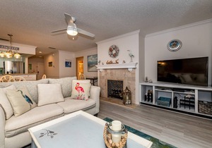 Sea Winds Unit 61 - - Two Bedroom Apartment, Sleeps 6