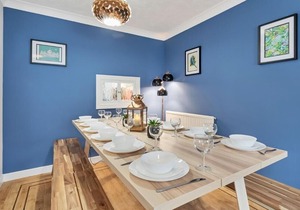 Seabright Townhouse | By My Getaways | Parking for one car