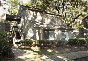 SeaPines, Lovely Updates, Single Level Living, Lagoon view, Pet friendly