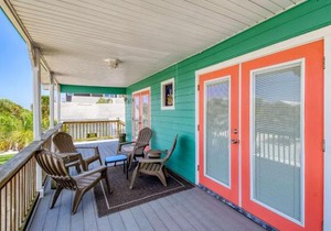 Seascape Family Beach Retreat