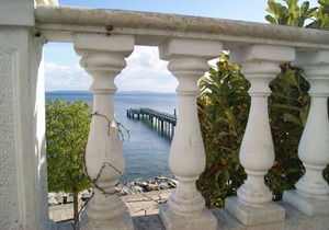 Seaside first series and yet affordable