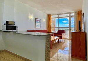 Seaview Friendly Holiday Home 4