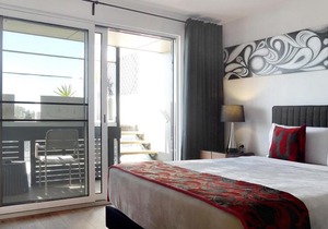 Semaphore Splash Apartments