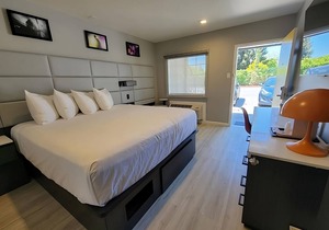 Shopping Spree at Westfield Valley Fair Shopping Mall and Santana Row! Parking