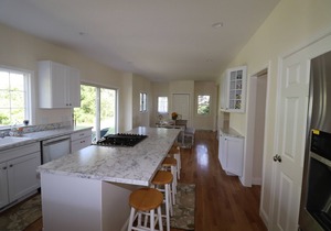 Short walk to Sesuit Harbor