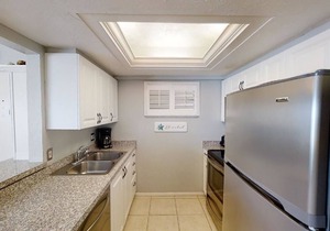 Siesta Key Beach Front Condo! Breathtaking view!