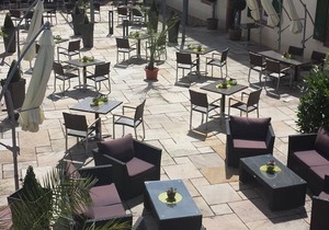 Single room, shower or bath, WC - Schlosshotel Bergzaberner Hof