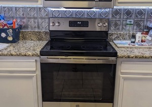 Sit Back and Relax.enjoy the spectacular view from the screened porch!