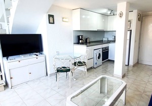 Skol 701 - Great 1-Bedroom Duplex with amazing Sea Views