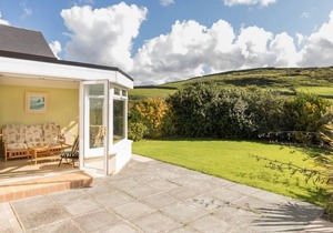 Slaveen - 1km from Lahinch Beach, Stunning views of Lahinch - Walk to the Beach