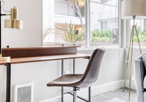 Sleek Emeryville 1BR w/ Gym, W/D & Pool, walk to Safeway, by Blueground