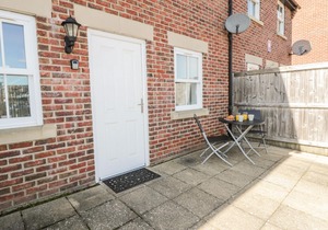 SLEEPERS, pet friendly, country holiday cottage in Whitby